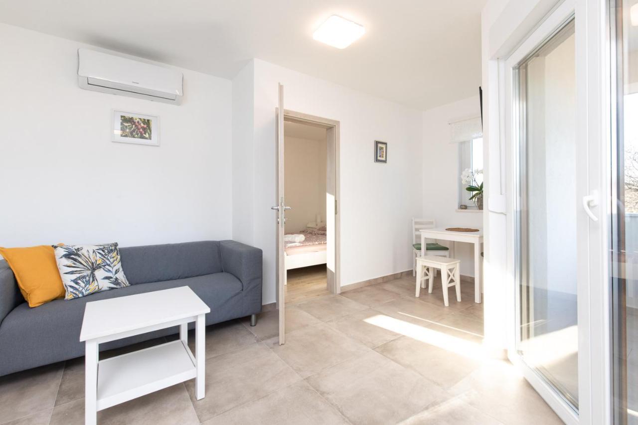 Apartments Brig Perfect Countryside Holiday! Krk Town Exterior foto